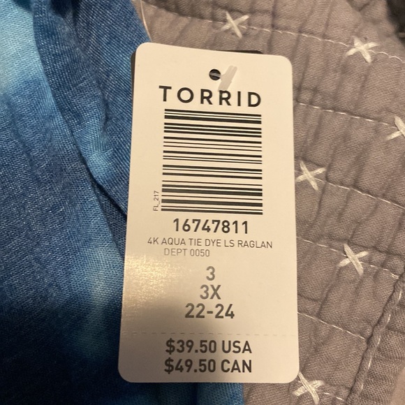Women’s top by Torrid. Classic fit, size 3. - Picture 7 of 7